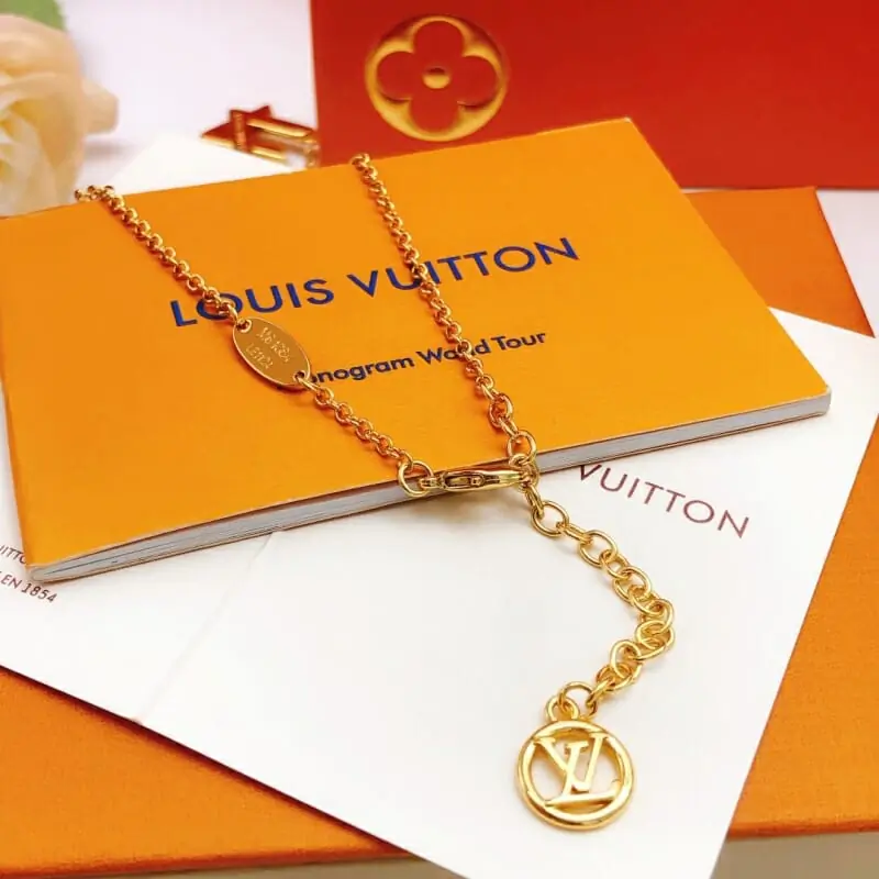 louis vuitton collier s_123a2454